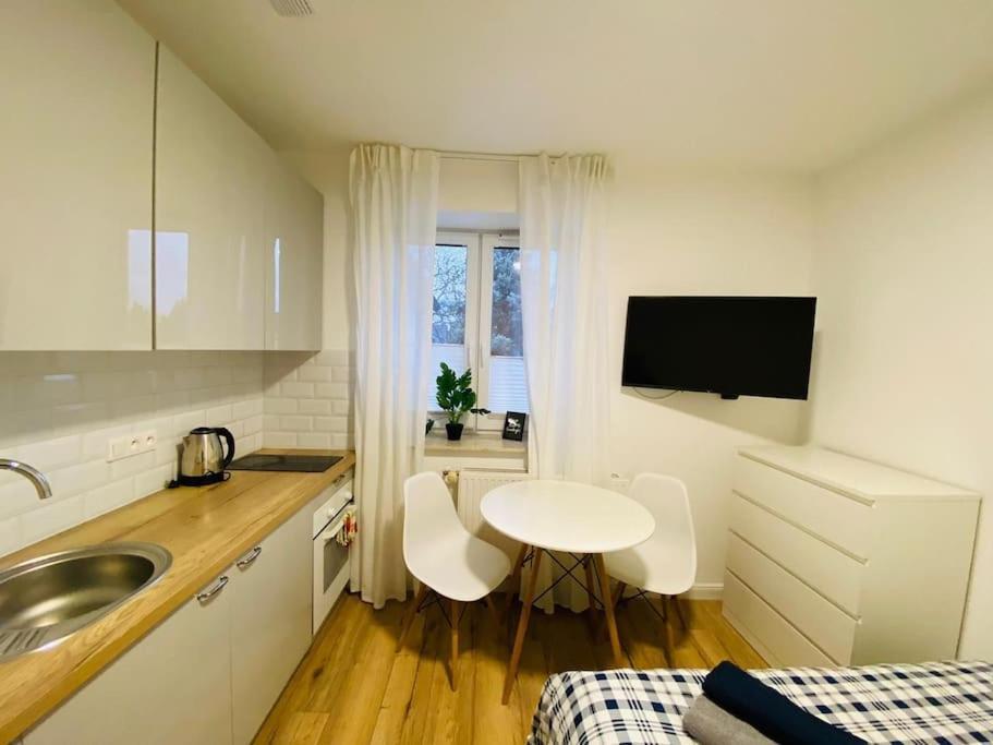Bezagenta Mozart8 Studio Easy Access To City Wifi Apartment Varşovia Exterior foto